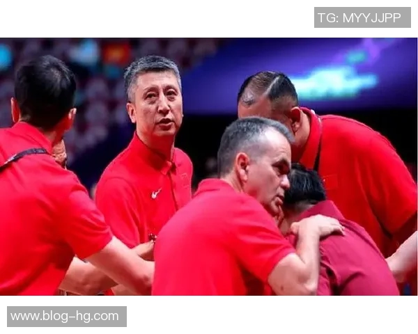 苏群分析勇士队核心球员年龄问题与战术选择强调集中力量打歼灭战的重要性 苏群分析勇士队核心球员年龄问题与战术选择强调集中力量打歼灭战的重要性