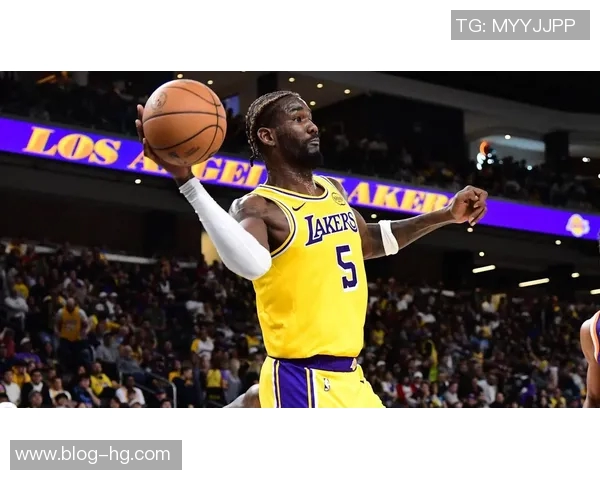 湖人对艾顿的长期中锋地位持保留态度分析